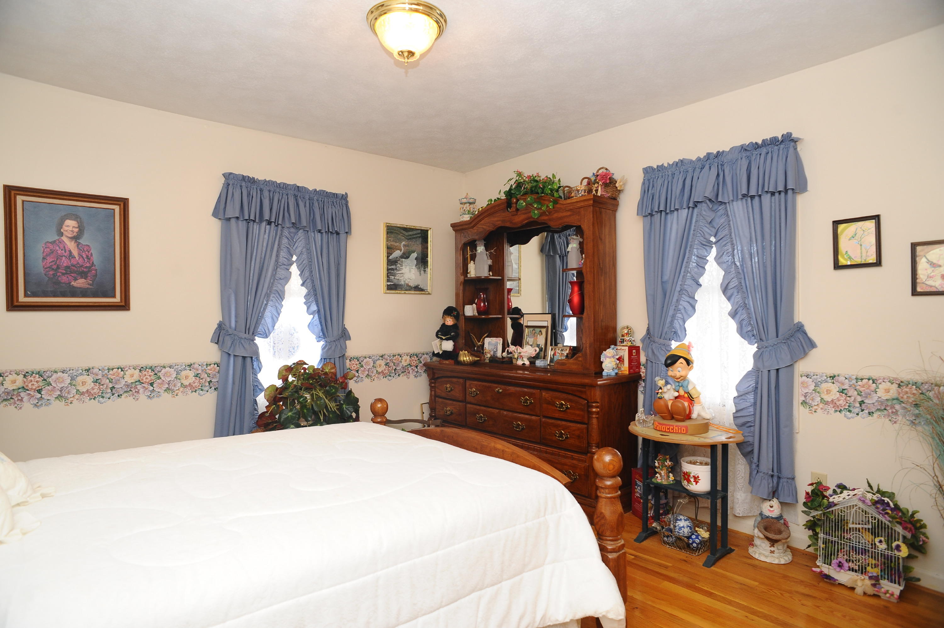 1101 Spring Valley Road Staffordsville, VA 24167 - Photo 27 of 47 DSC_6135.JPG