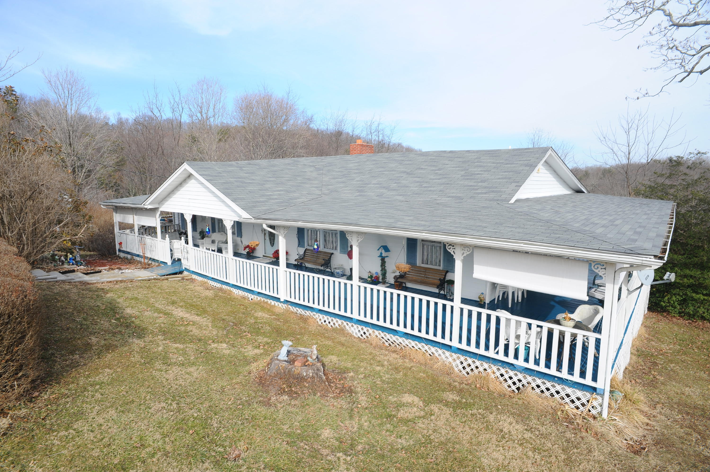 1101 Spring Valley Road Staffordsville, VA 24167 - Photo 35 of 47 DSC_6168(1).JPG