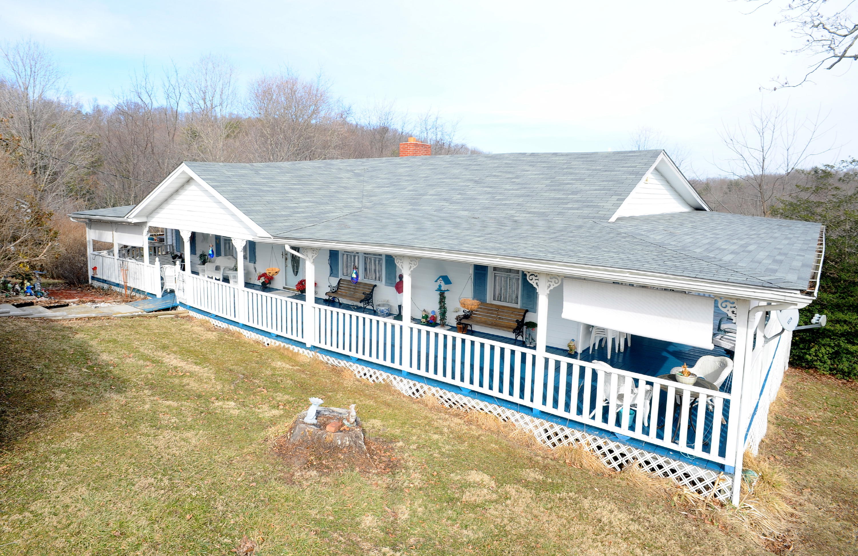 1101 Spring Valley Road Staffordsville, VA 24167 - Photo 42 of 47 DSC_6167.JPG