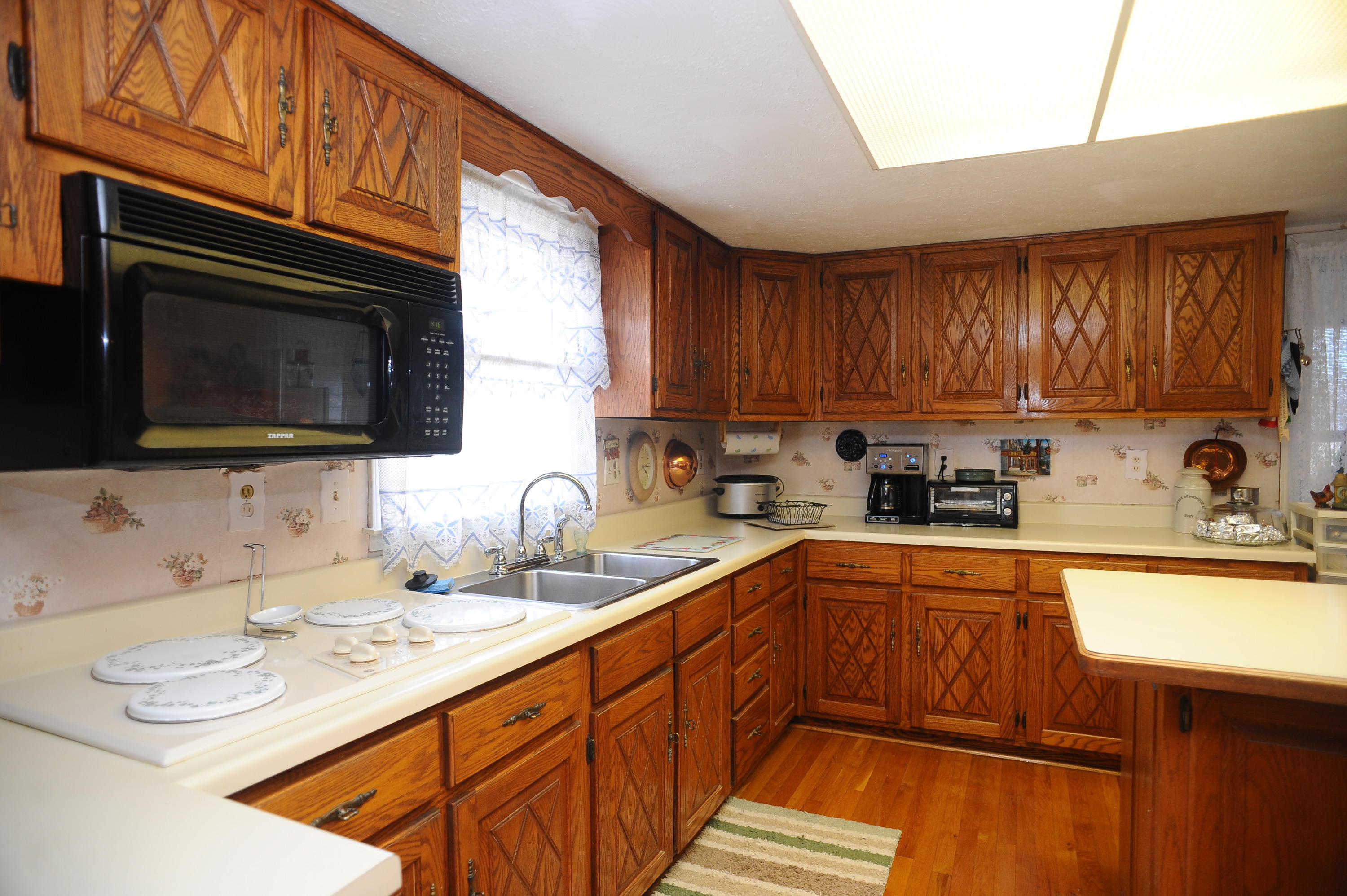 1101 Spring Valley Road Staffordsville, VA 24167 - Photo 9 of 47 DSC_6105.JPG