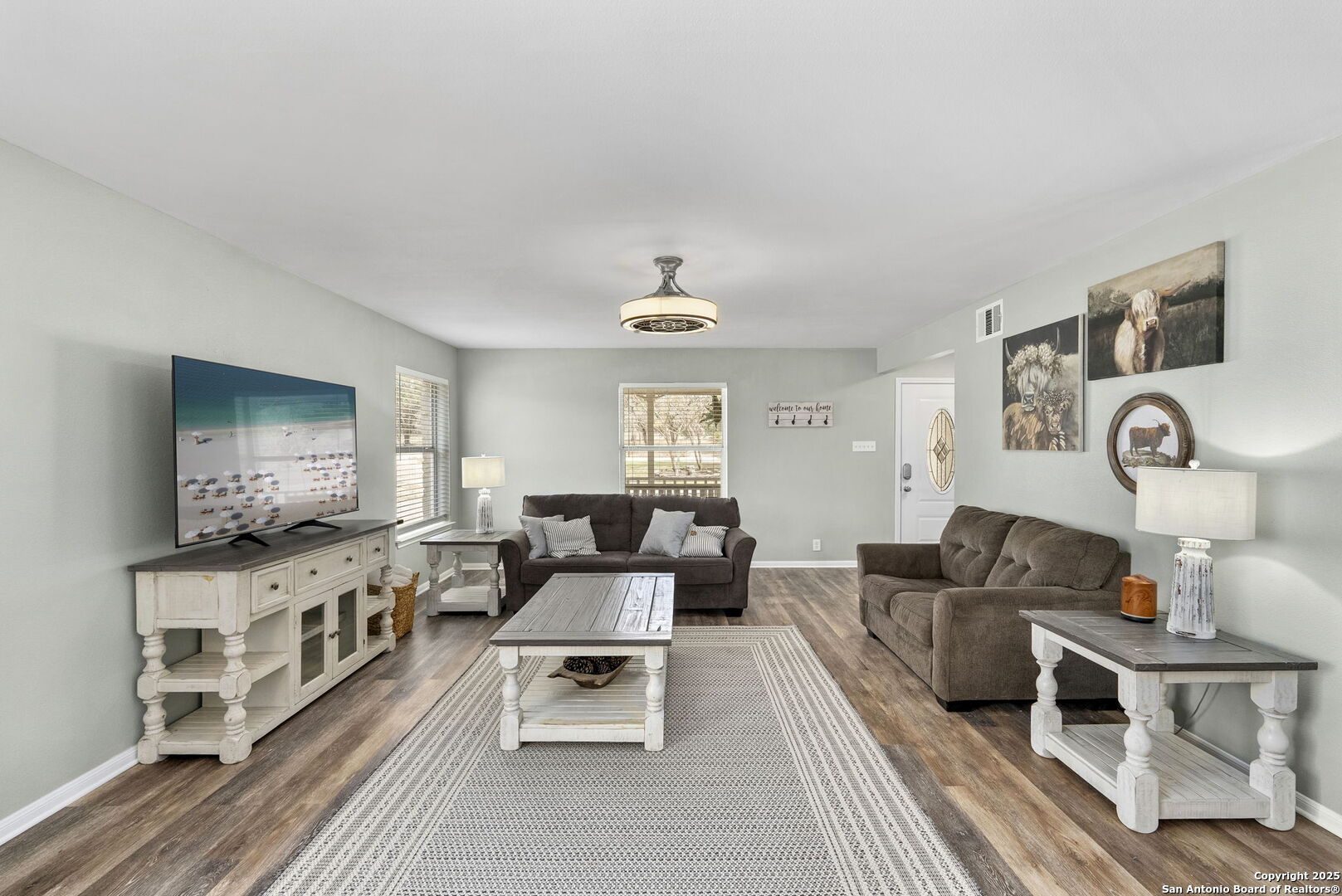 668 Indian Mound Road Tarpley, TX 78883 - Photo 14 of 50 a living room with furniture and a flat screen tv