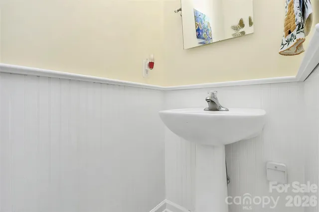 $547,500 | 9106 Dogwood Ridge Drive, Charlotte, NC 28227