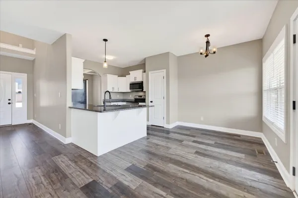 $2,200 | 413 Andean Court, Clarksville, TN 37040