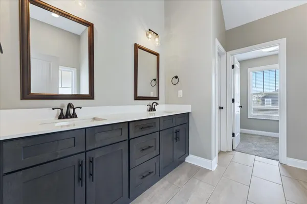 $2,200 | 413 Andean Court, Clarksville, TN 37040