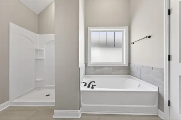 $2,200 | 413 Andean Court, Clarksville, TN 37040