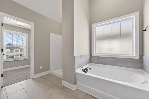 $2,200 | 413 Andean Court, Clarksville, TN 37040