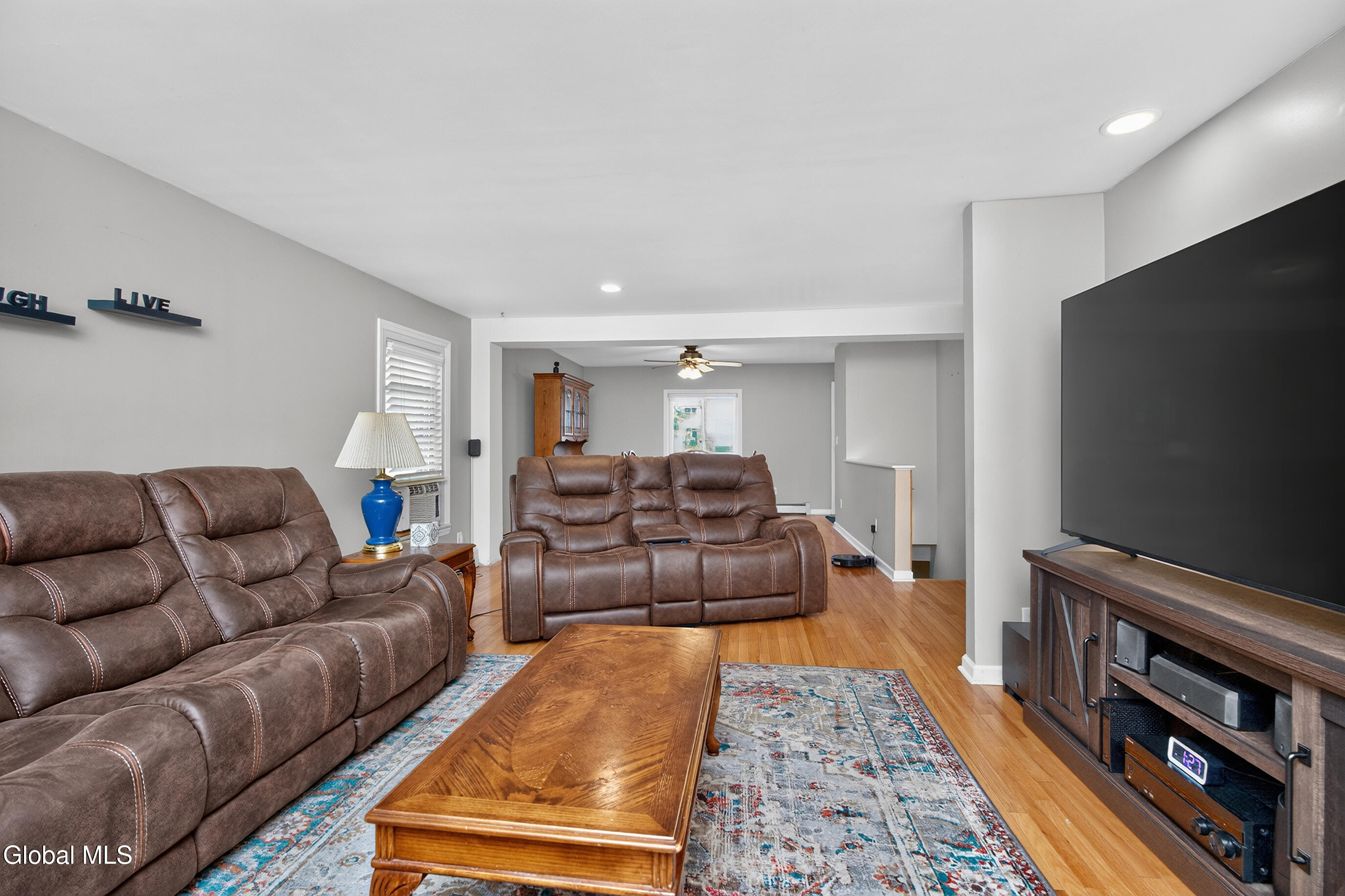 809 Thompson Street Schenectady, NY 12306 - Photo 3 of 37 029-809-Thompson-St-Schenectady-NY-12306