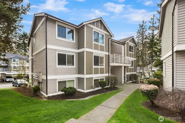 $439,900 | 16101 Bothell Everett Highway, Unit F202, Mill Creek, WA 98012