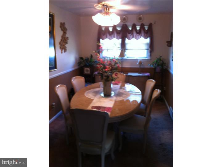 244 Beechwood Road Brookhaven, PA 19015 - Photo 22 of 25 Dining Room