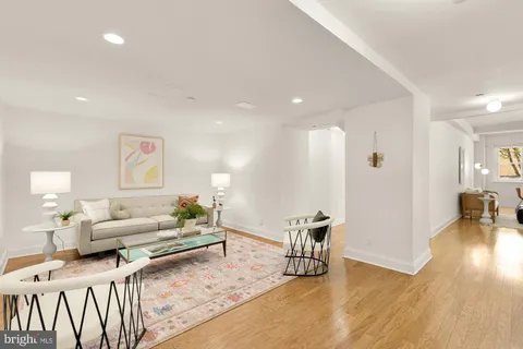 $570,000 | 3601 Connecticut Avenue Northwest, Unit L10, Washington, DC 20008