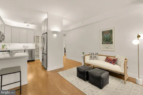 $570,000 | 3601 Connecticut Avenue Northwest, Unit L10, Washington, DC 20008