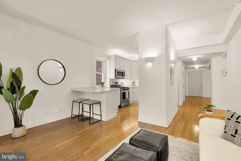 $570,000 | 3601 Connecticut Avenue Northwest, Unit L10, Washington, DC 20008