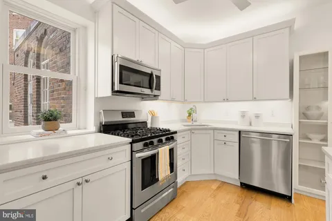 $570,000 | 3601 Connecticut Avenue Northwest, Unit L10, Washington, DC 20008