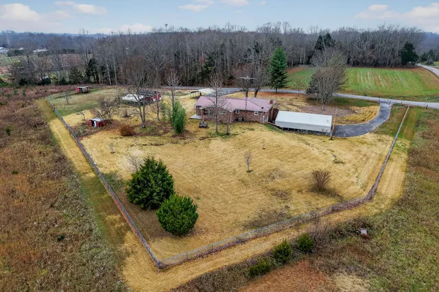 $429,900 | 850 Wesley Chapel Road, Sparta, TN 38583