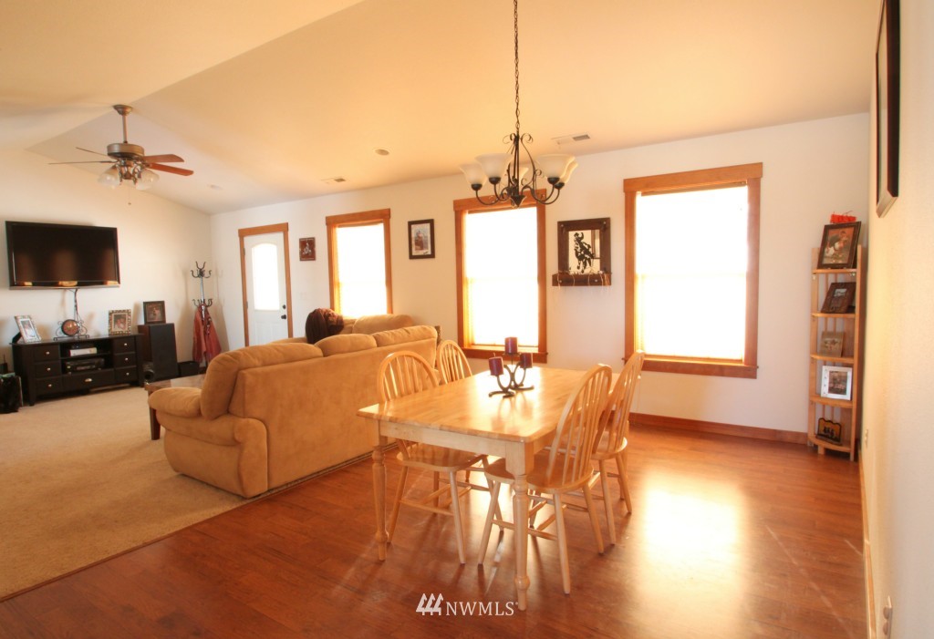 1463 4th Parallel Road Ellensburg, WA 98926 - Photo 4 of 15 Gallery Image 4