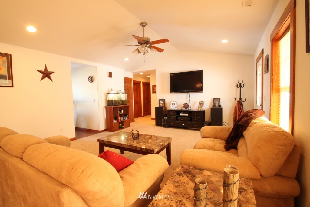 1463 4th Parallel Road Ellensburg, WA 98926 - Photo 7 of 15 Gallery Image 7