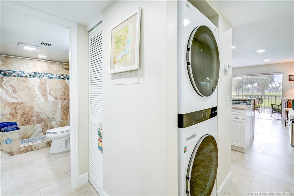 5557 Northeast Gulfstream Way Stuart, FL 34996 - Photo 15 of 39