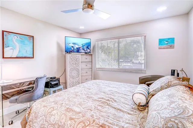 $320,000 | 5557 Northeast Gulfstream Way, Stuart, FL 34996