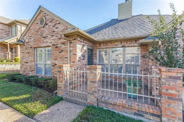 $335,000 | 1218 Wooded Trail, Hurst, TX 76053