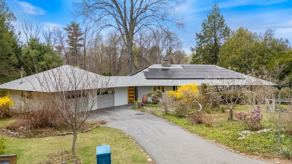23 Alden Road Andover, MA 01810 - Photo 1 of 35 Gallery Image 1