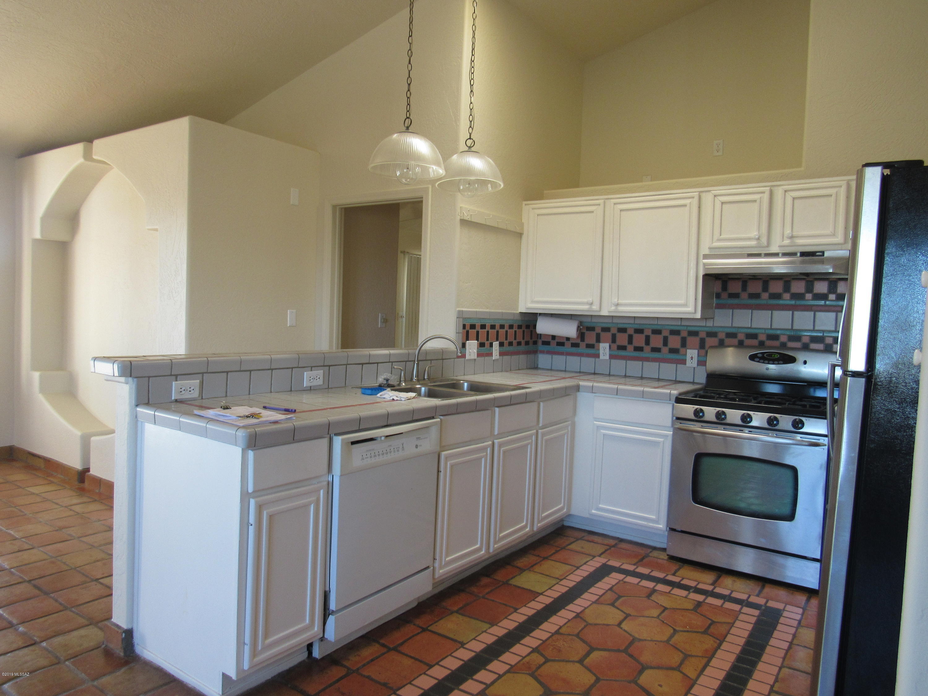 943 Olmo Court, Unit CORTE Rio Rico, AZ 85648 - Photo 2 of 28