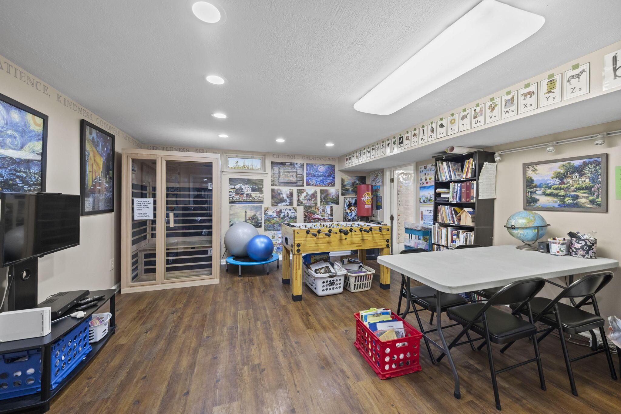 3404 Toy Road Groveport, OH 43125 - Photo 45 of 63 Finished area for work or hobbies.
