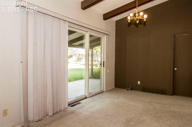 812 Cresta Road Colorado Springs, CO 80906 - Photo 10 of 27 Gallery Image 10
