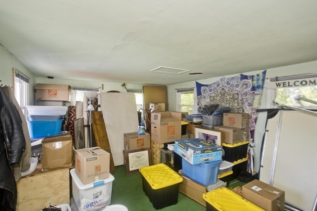 93 Moss Road Springfield, MA 01119 - Photo 33 of 40