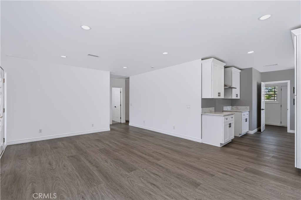 2357 Wilshire Street Riverside, CA 92501 - Photo 6 of 21 Gallery Image 6