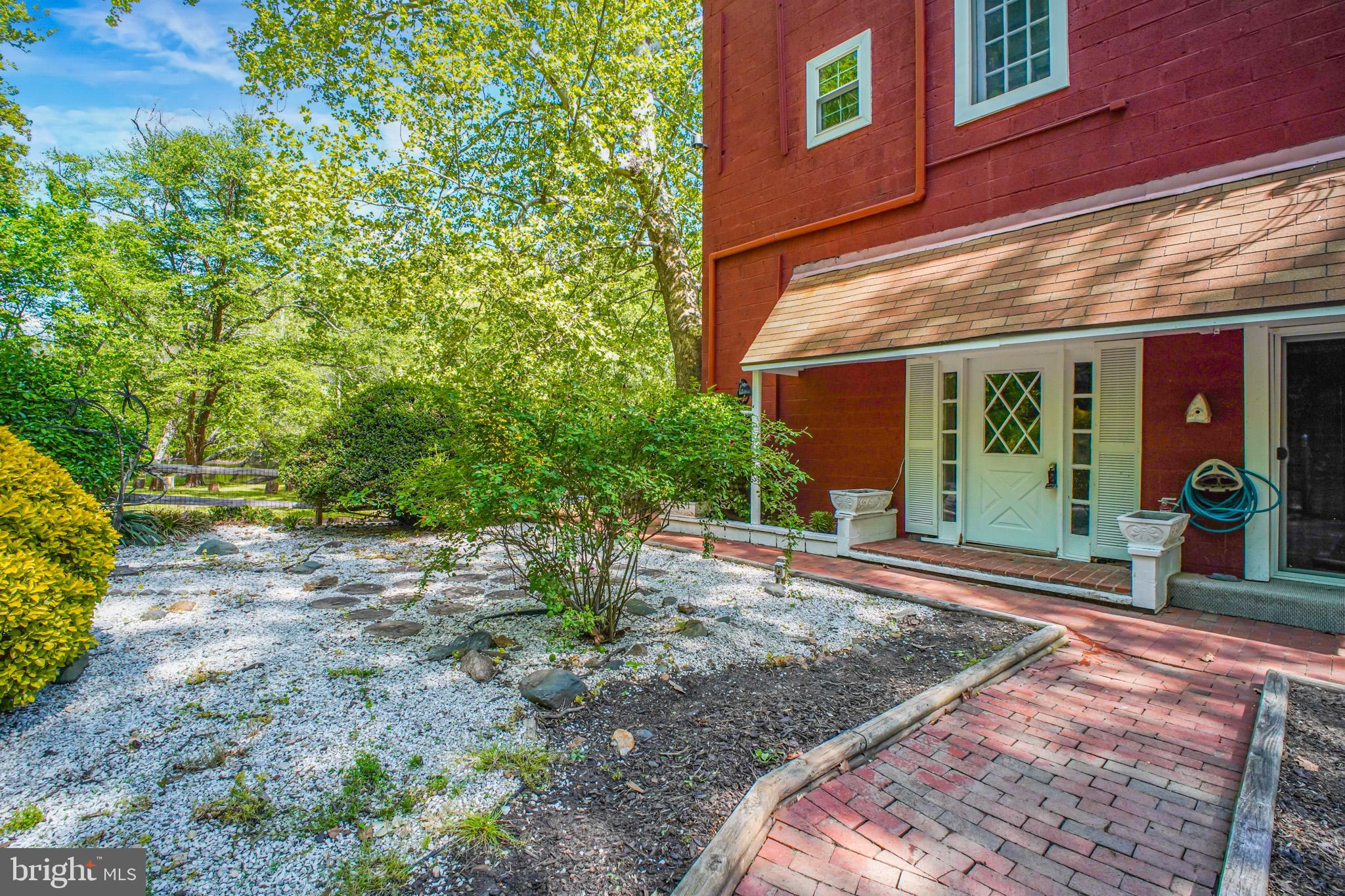 6908 South Roxbury Mill Road Spotsylvania, VA 22551 - Photo 37 of 94