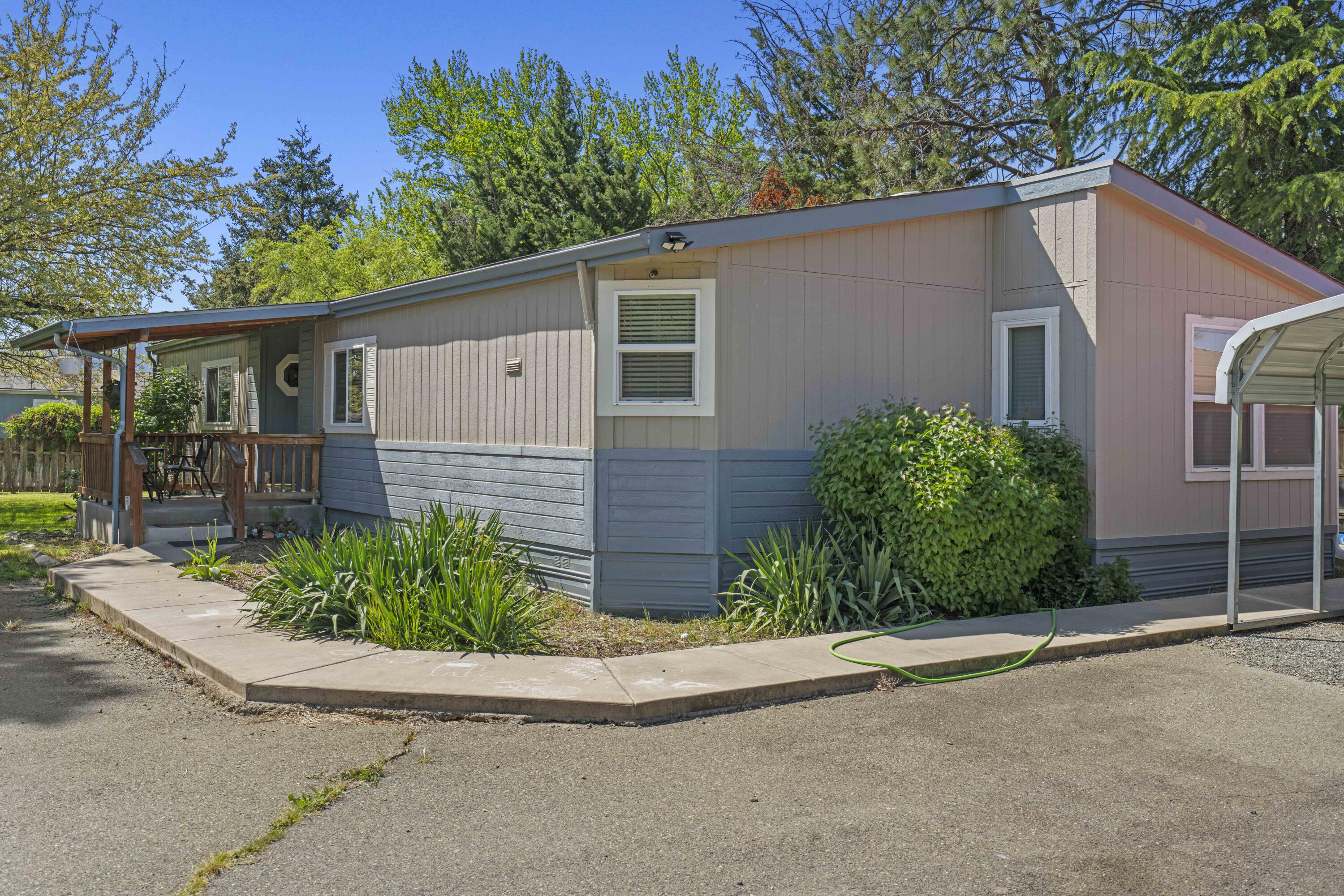 387 Tavis Drive Merlin, OR 97532 - Photo 26 of 38 026