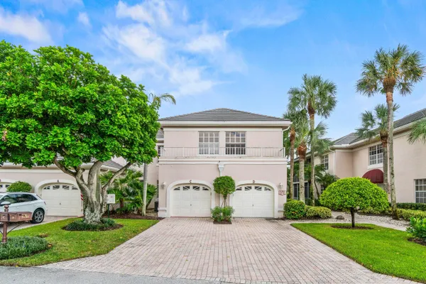 $629,000 | 5184 Lake Catalina Drive, Unit D, Boca Raton, FL 33496