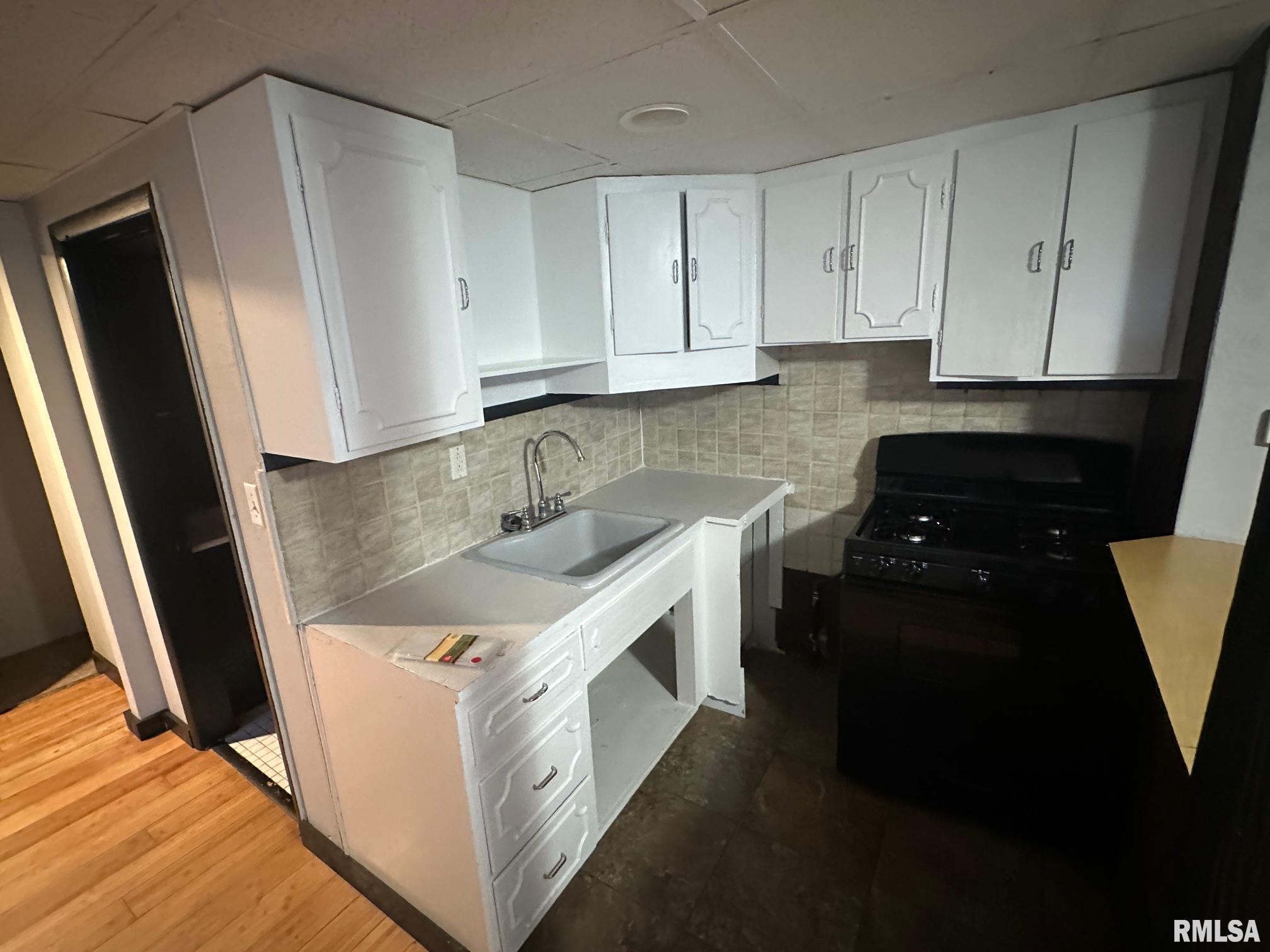 524 Caroline Street, Unit A Pekin, IL 61554 - Photo 3 of 7