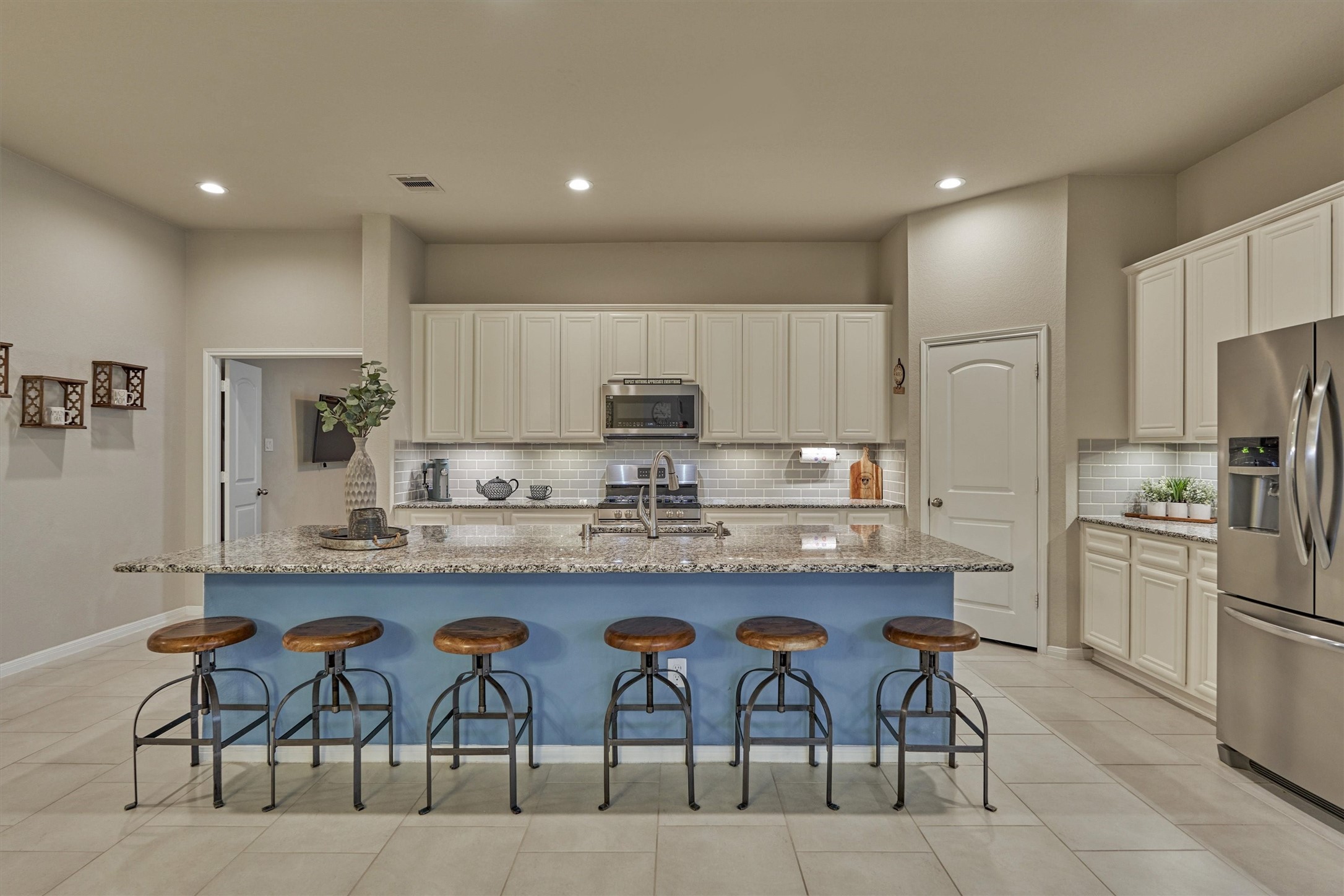 14019 Beaverhead Range Court Conroe, TX 77384 - Photo 17 of 38