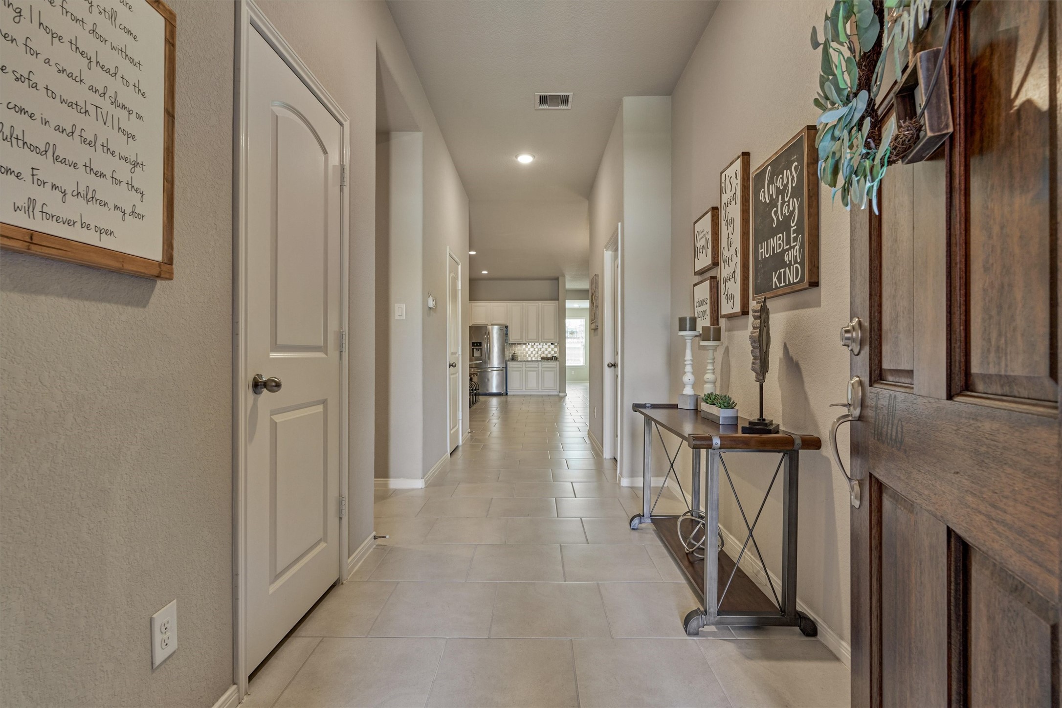 14019 Beaverhead Range Court Conroe, TX 77384 - Photo 5 of 38