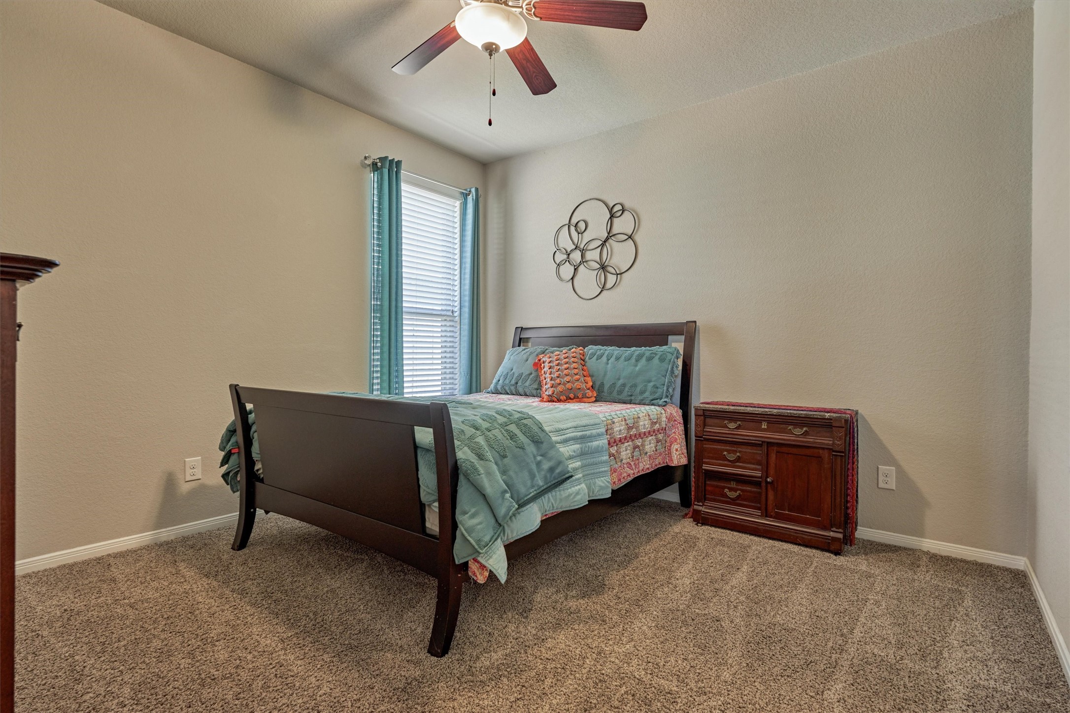 14019 Beaverhead Range Court Conroe, TX 77384 - Photo 9 of 38