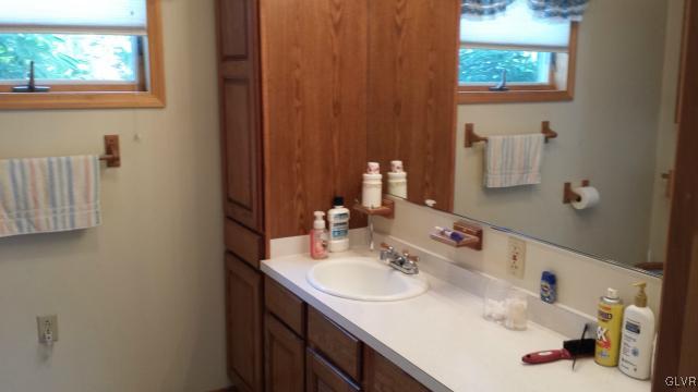 131 Sanders Road Pen Argyl, PA 18072 - Photo 16 of 20 Gallery Image 16