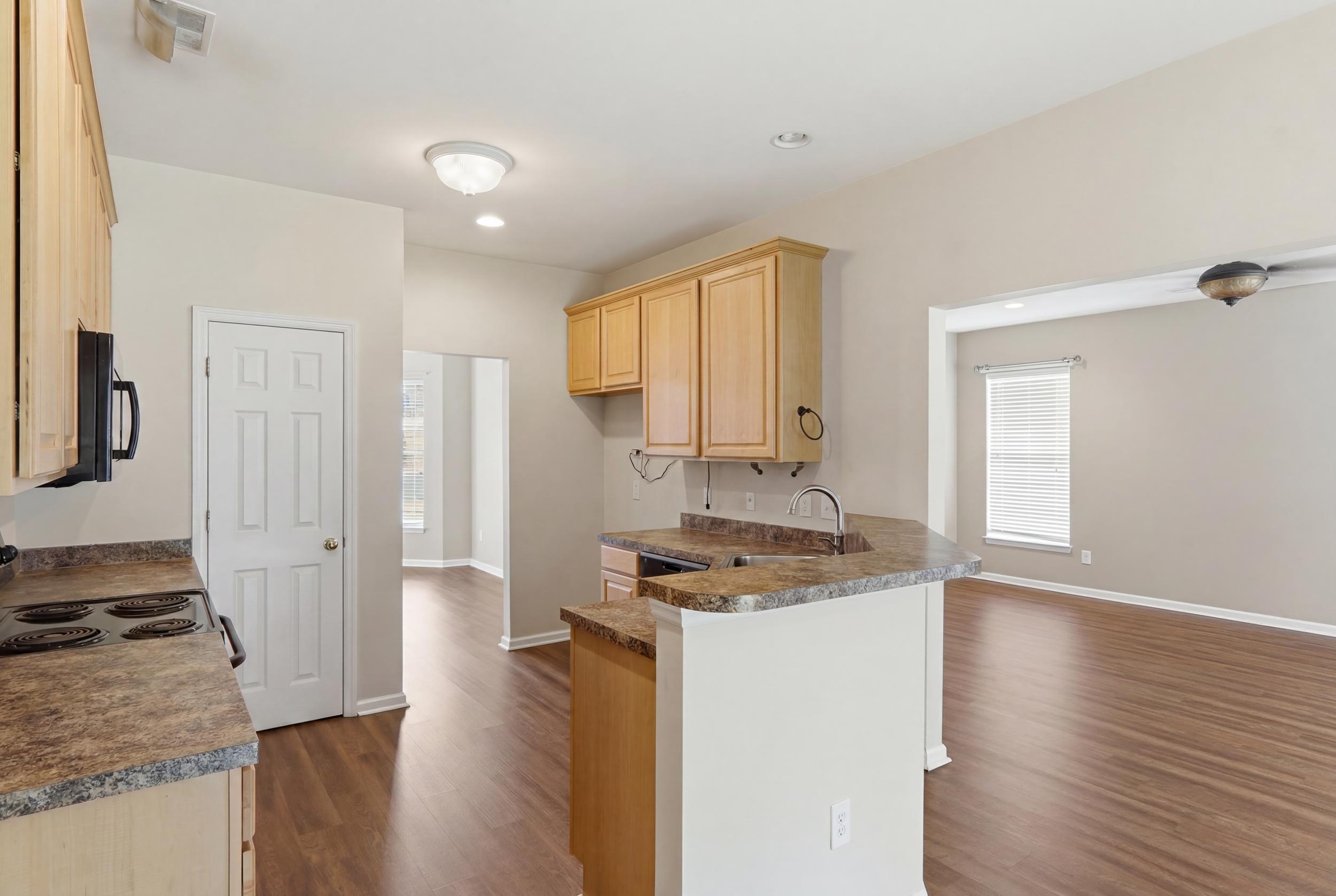 1224 Creek Stone Way Hanahan, SC 29410 - Photo 9 of 53 22_dsc09300_declutter_20515e8e