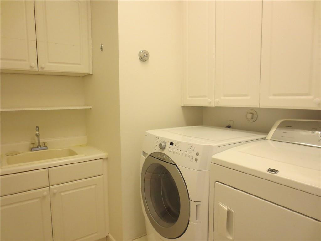 22676 Esplanada Circle Boca Raton, FL 33433 - Photo 5 of 26 Laundry