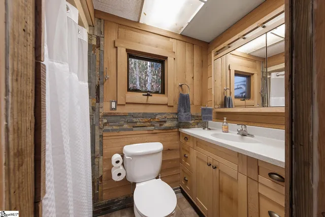 $499,000 | 36 Dream Catcher Cove, Hayesville, NC 28904