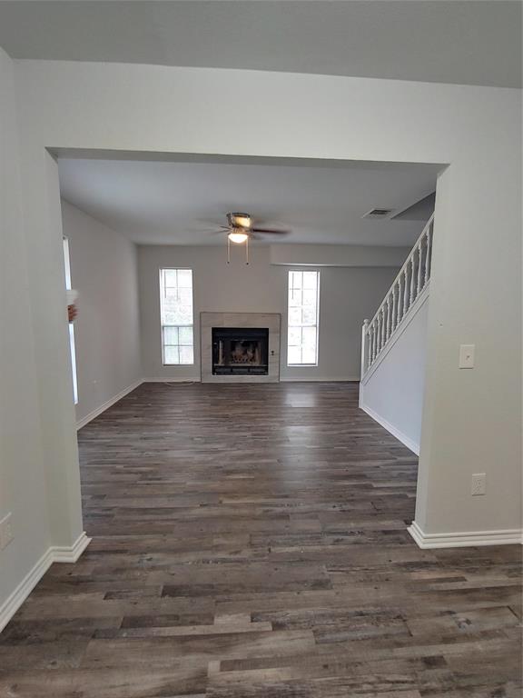 215 Lake Park Road Lewisville, TX 75057 - Photo 2 of 16