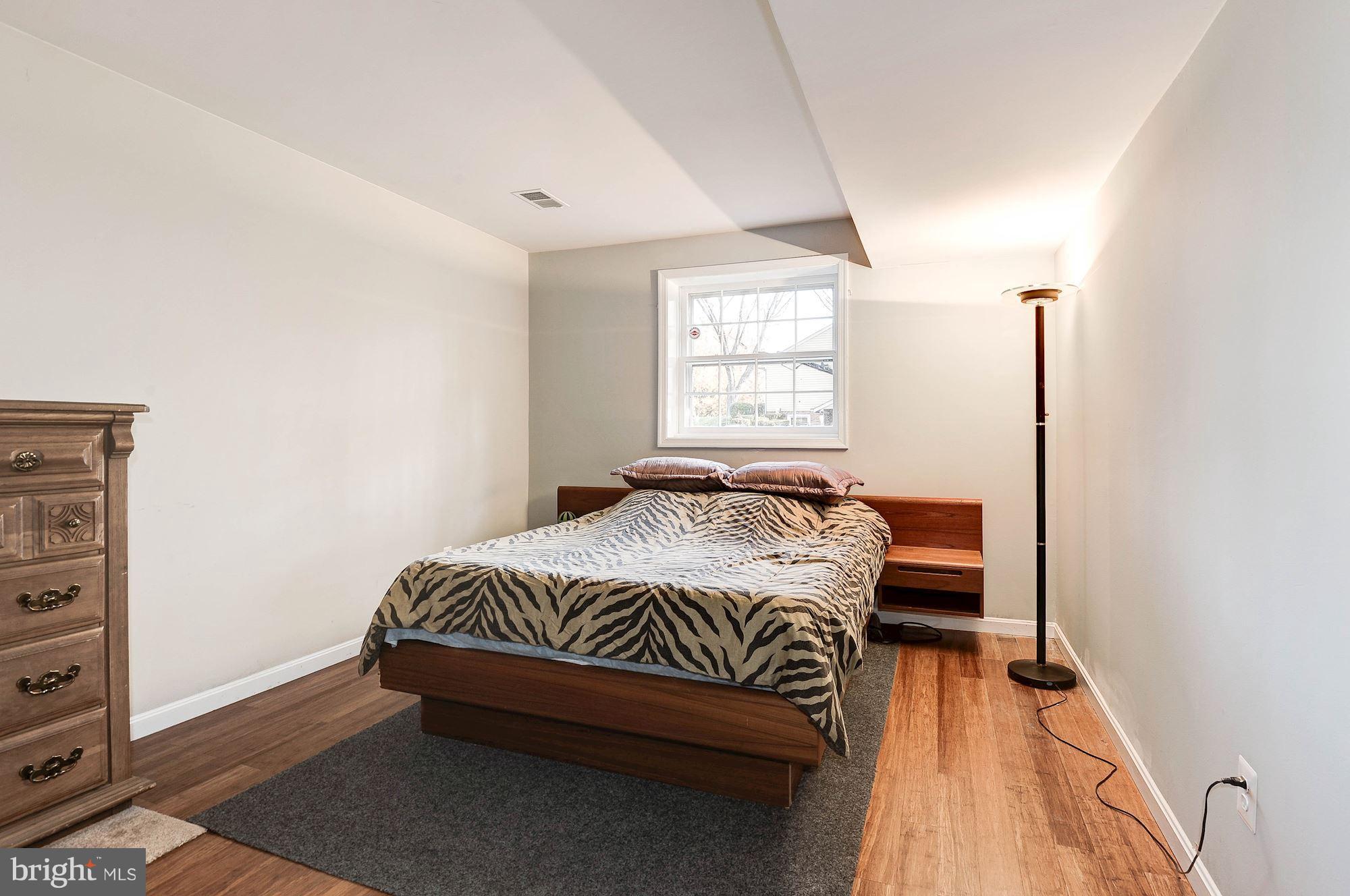 7104 Roxann Road Alexandria, VA 22315 - Photo 23 of 30 Bedroom