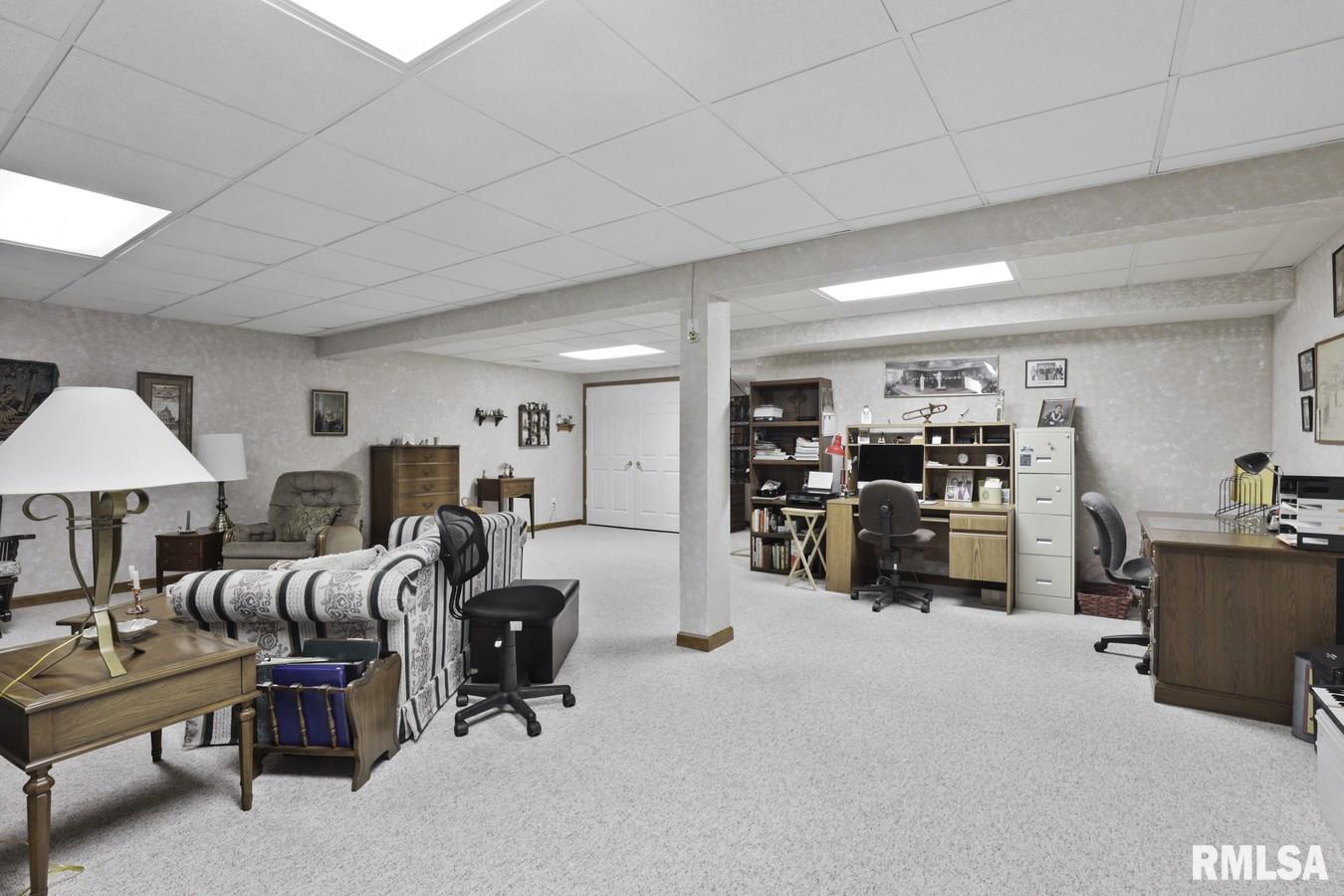 2204 Disar Drive Springfield, IL 62711 - Photo 16 of 37 Gallery Image 16