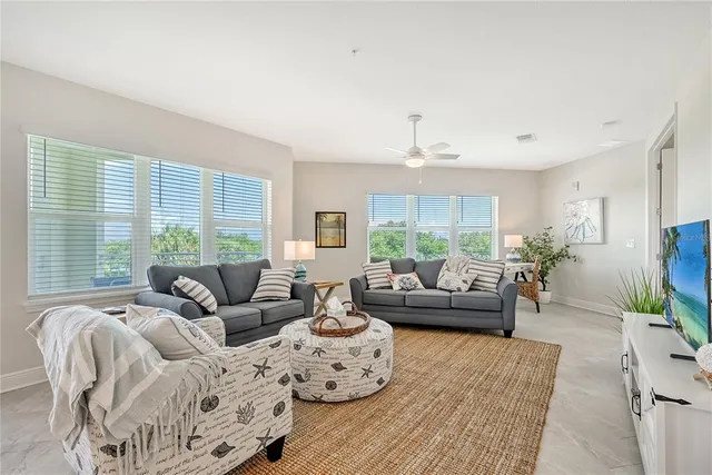 $6,000 | 7930 34th Avenue West, Unit 102, Bradenton, FL 34209