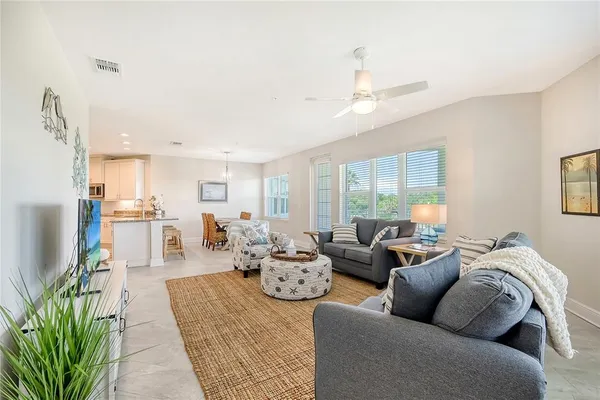 $6,000 | 7930 34th Avenue West, Unit 102, Bradenton, FL 34209