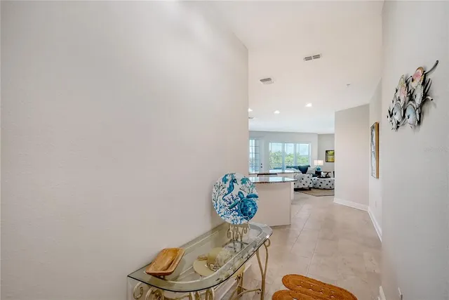 $6,000 | 7930 34th Avenue West, Unit 102, Bradenton, FL 34209