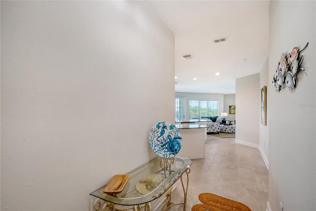 7930 34th Avenue West, Unit 102 Bradenton, FL 34209 - Photo 3 of 51