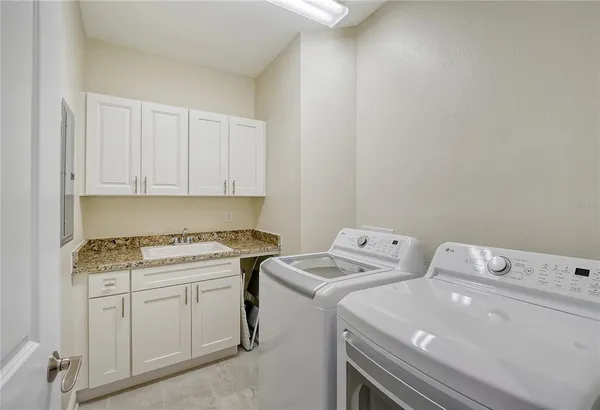 $6,000 | 7930 34th Avenue West, Unit 102, Bradenton, FL 34209
