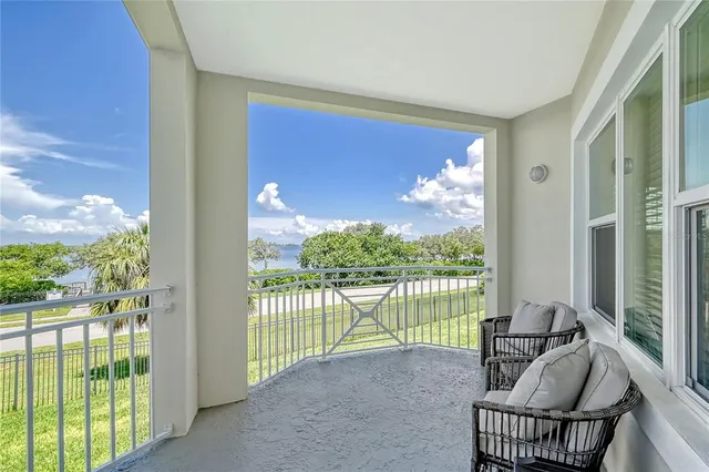 $6,000 | 7930 34th Avenue West, Unit 102, Bradenton, FL 34209