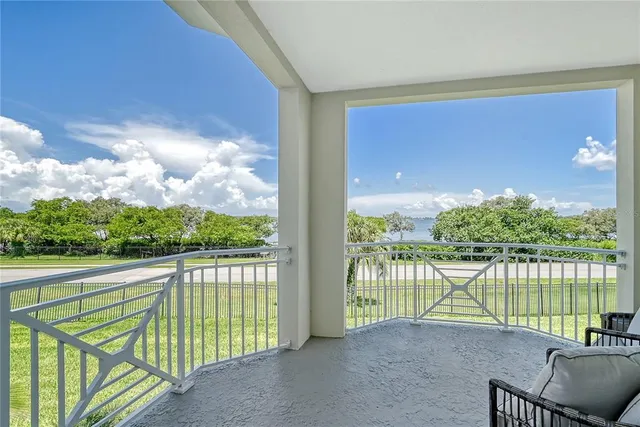 $6,000 | 7930 34th Avenue West, Unit 102, Bradenton, FL 34209